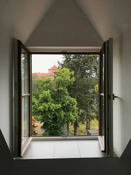 Moderne Dachgeschosswohnung — photo 1
